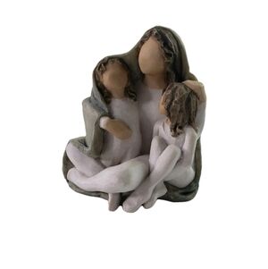 Willow Tree "COZY" Family Figurine - Cream and Brown NEW